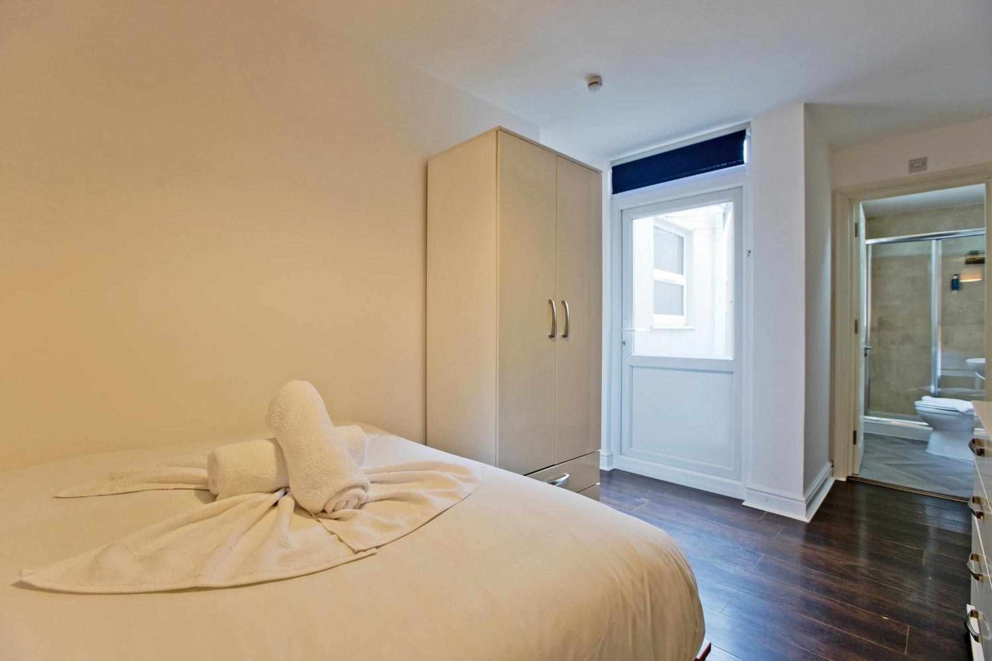 Imperial Corner House-Whitechapel Apartment ลอนดอน ภายนอก รูปภาพ