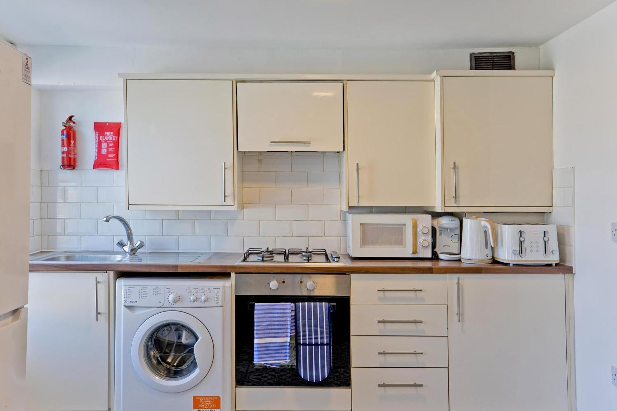 Imperial Corner House-Whitechapel Apartment ลอนดอน ภายนอก รูปภาพ