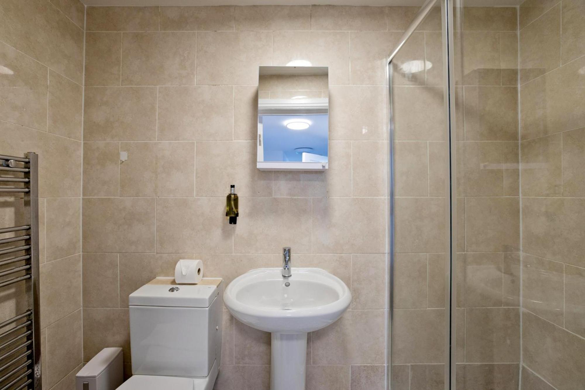 Imperial Corner House-Whitechapel Apartment ลอนดอน ภายนอก รูปภาพ