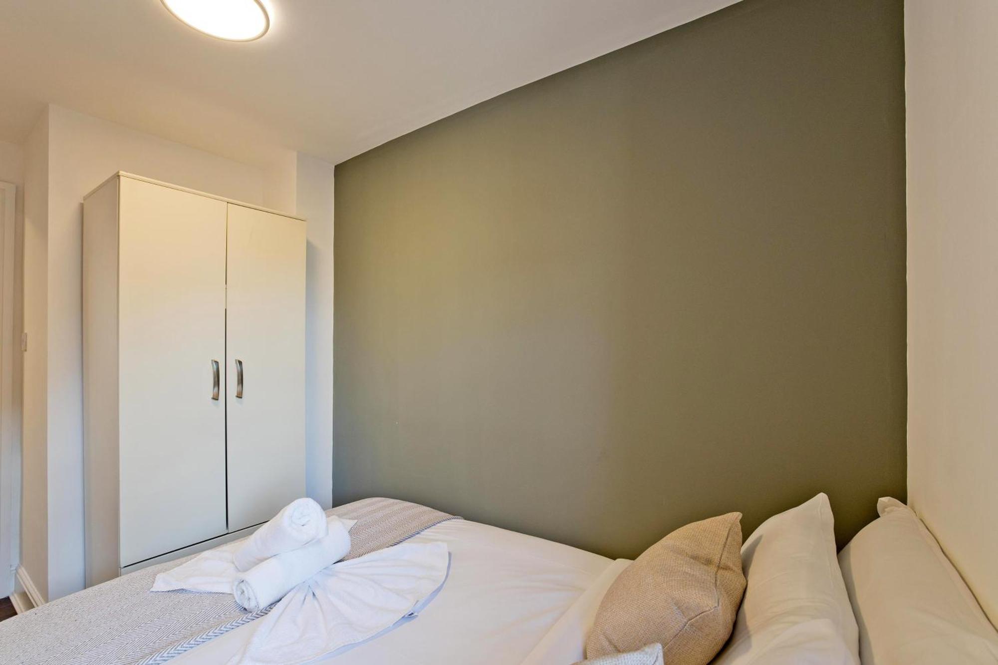 Imperial Corner House-Whitechapel Apartment ลอนดอน ภายนอก รูปภาพ